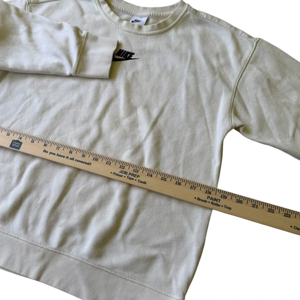 Nike Sportswear Essential Crewneck Sweatshirt Cream Off White Logo‎ Womens L